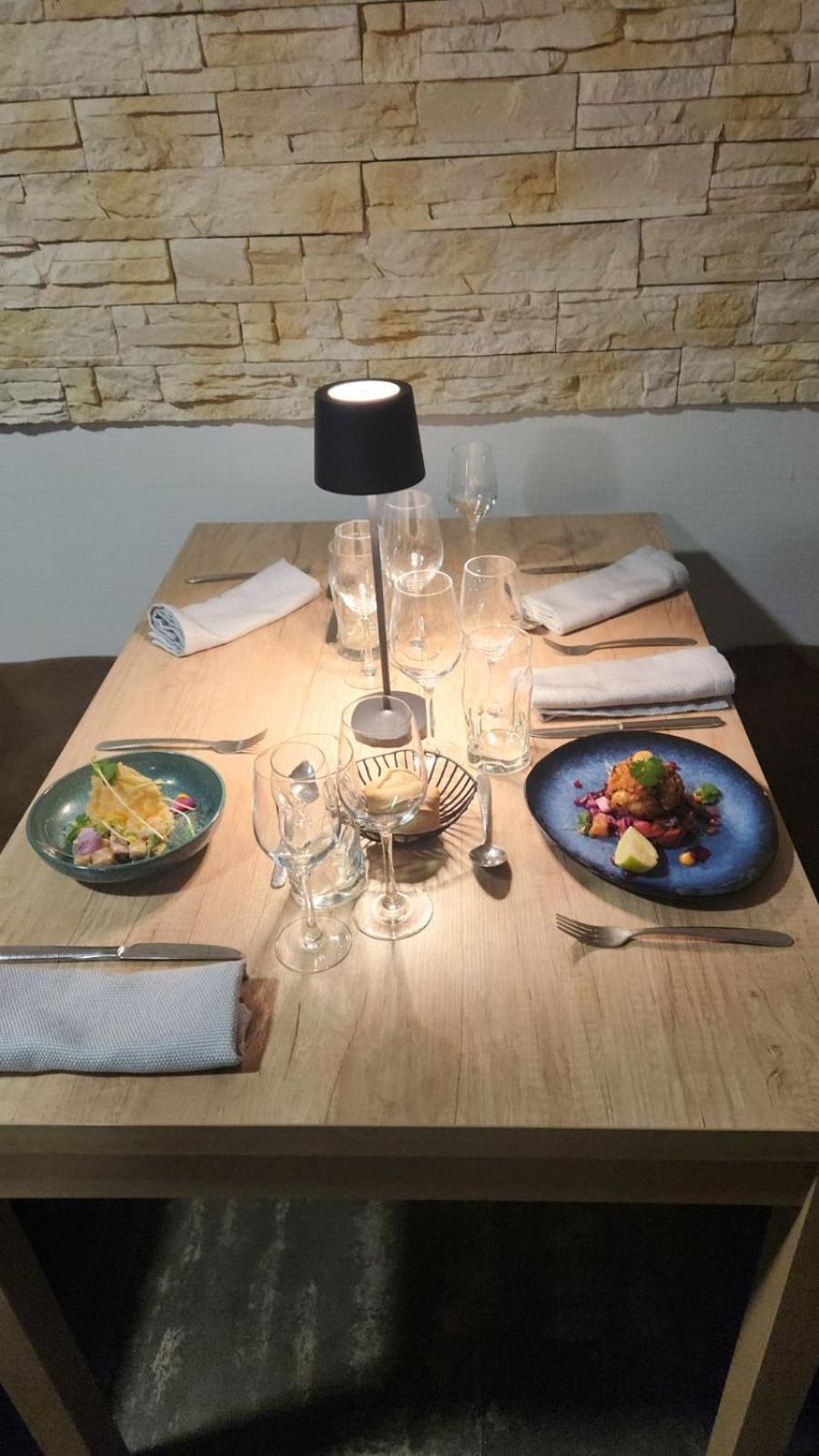 Logis Hotel Restaurant De La Madeleine Commercy ภายนอก รูปภาพ