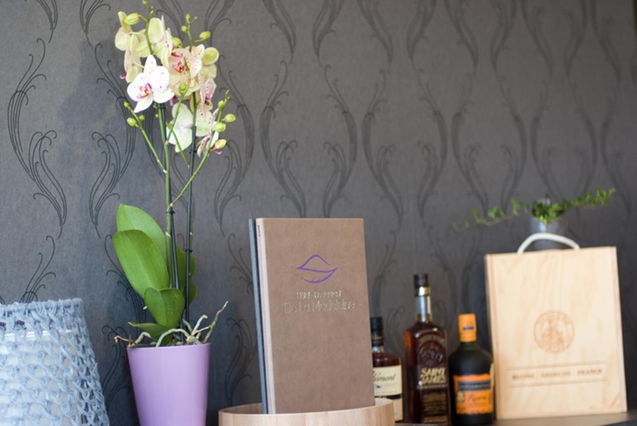 Logis Hotel Restaurant De La Madeleine Commercy ภายนอก รูปภาพ