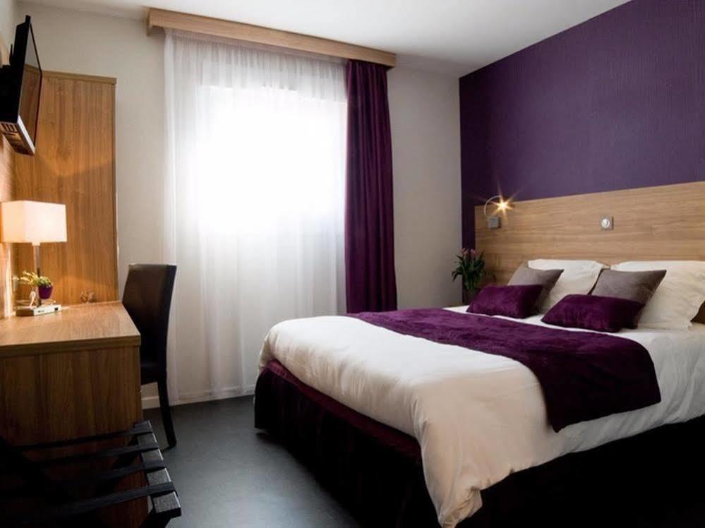 Logis Hotel Restaurant De La Madeleine Commercy ภายนอก รูปภาพ